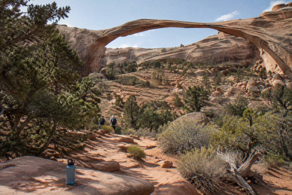 Landscape Arch spanning 306 feet at the head of Devils Garden